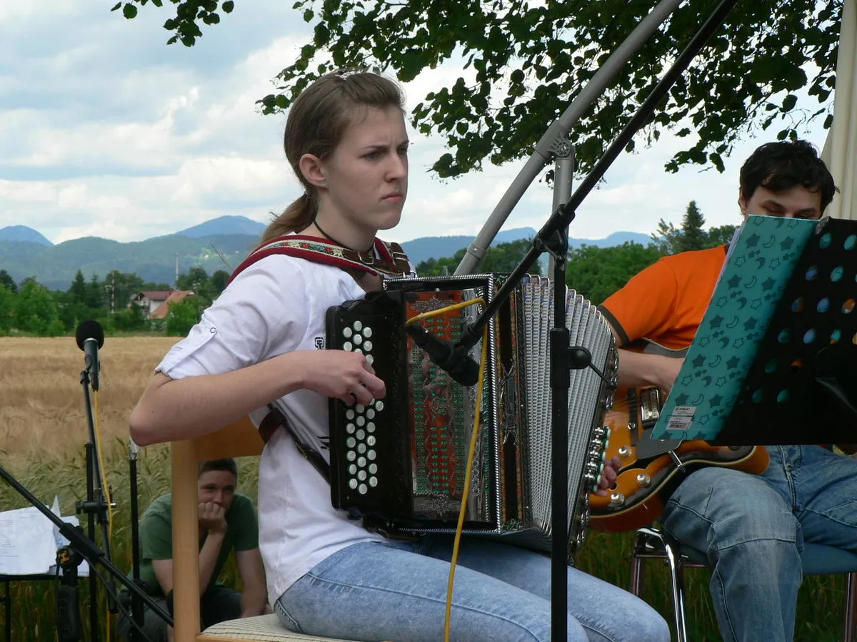 Zaključni nastop, Groblje — fotografija z nastopa